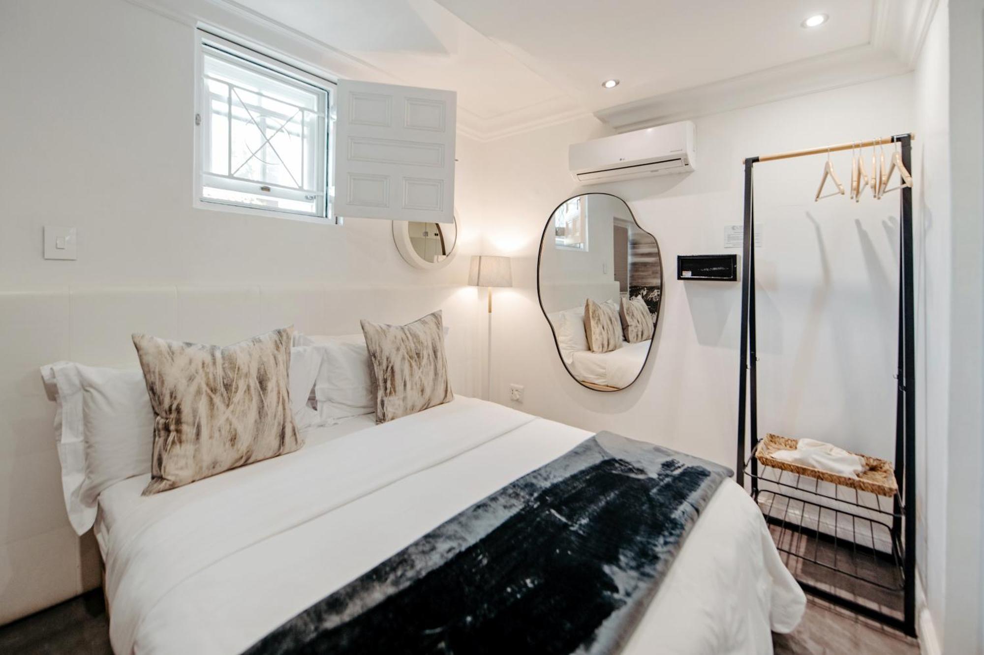 Cape Finest Guest House Located In De Waterkant Cape Town Oda fotoğraf